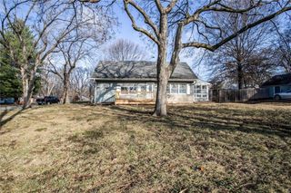 1705 SW Mcarthur Street, Blue Springs, MO 64015
