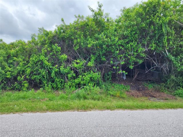 11256 PENDLETON AVENUE, Englewood, FL 34224