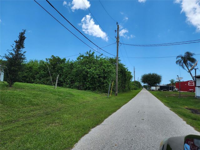 11256 PENDLETON AVENUE, Englewood, FL 34224