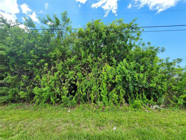 11256 PENDLETON AVENUE, Englewood, FL 34224