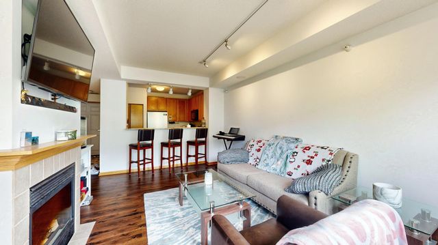 560 N 2nd Street 300, Minneapolis, MN 55401