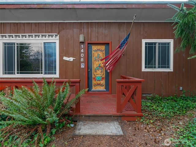1408 250th Place, Ocean Park, WA 98640