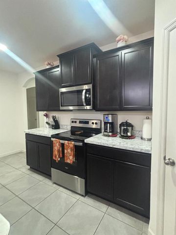 1598 Leeward Avenue SE, Palm Bay, FL 32909