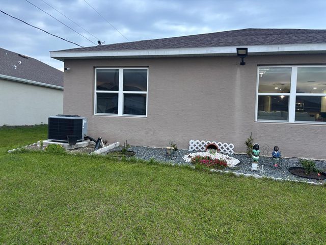 1598 Leeward Avenue SE, Palm Bay, FL 32909