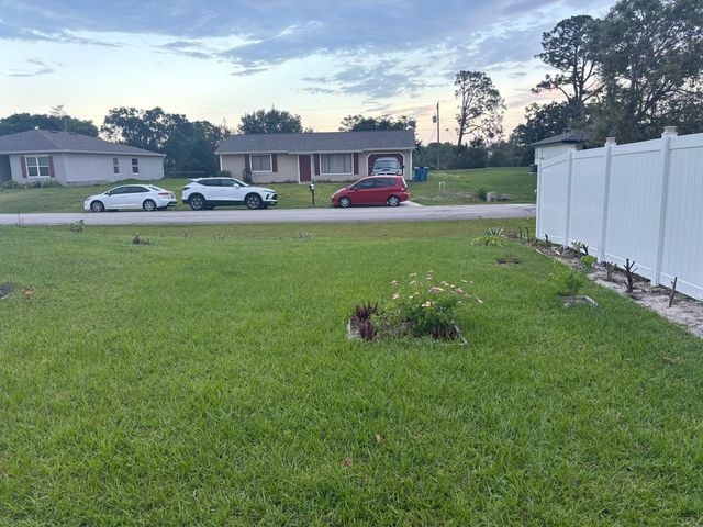 1598 Leeward Avenue SE, Palm Bay, FL 32909
