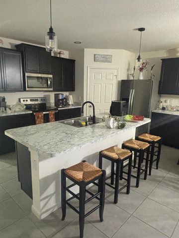 1598 Leeward Avenue SE, Palm Bay, FL 32909