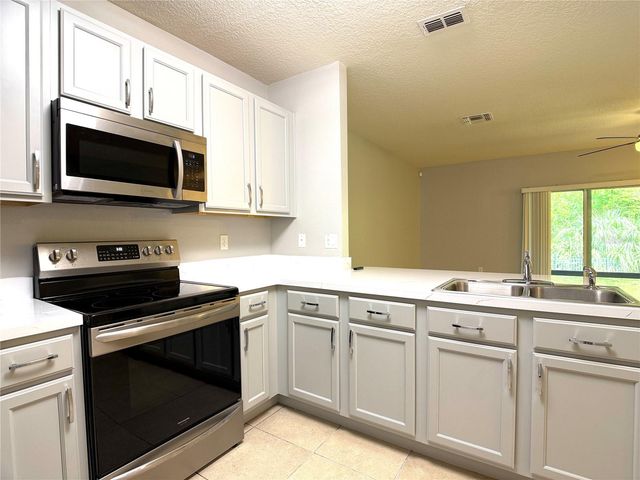 447 ARBOR LAKES DRIVE, Davenport, FL 33896