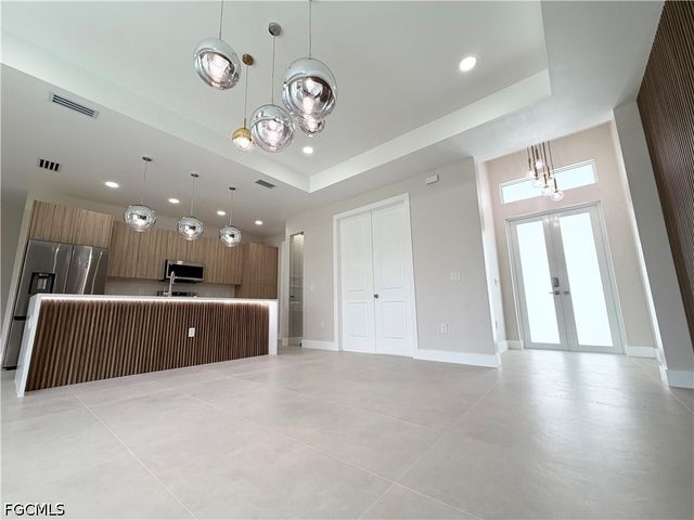 1013 Lincoln AVE, Lehigh Acres, FL 33972