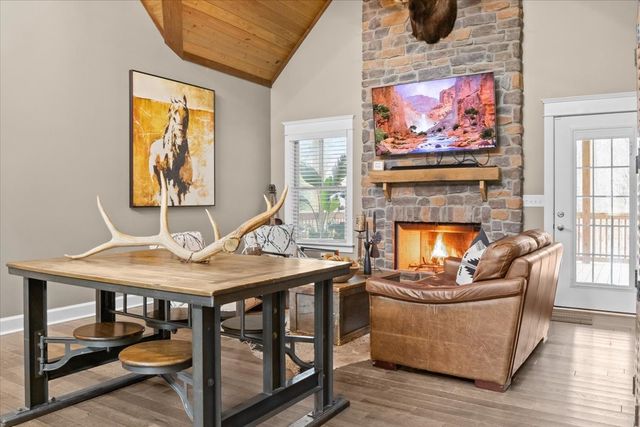 8006 Rose Ridge Pvt LN, Fairview, TN 37062