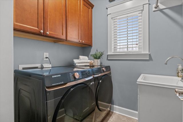 8006 Rose Ridge Pvt LN, Fairview, TN 37062