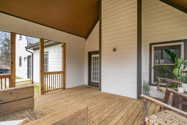 8006 Rose Ridge Pvt LN, Fairview, TN 37062