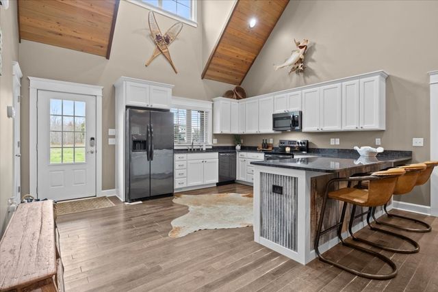 8006 Rose Ridge Pvt LN, Fairview, TN 37062