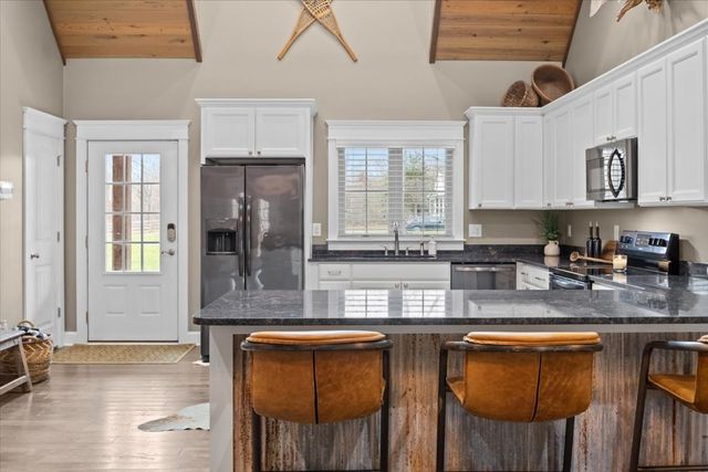 8006 Rose Ridge Pvt LN, Fairview, TN 37062