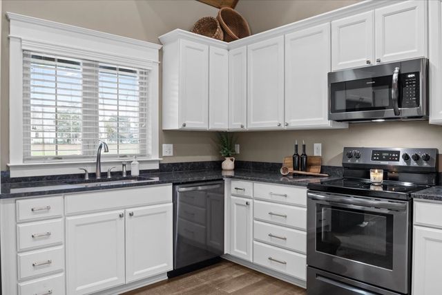 8006 Rose Ridge Pvt LN, Fairview, TN 37062