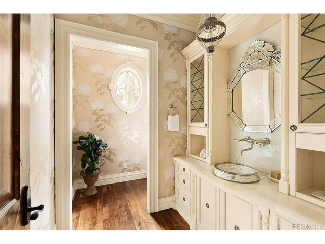 350 Eudora St, Denver, CO 80220