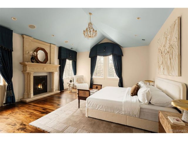 350 Eudora St, Denver, CO 80220