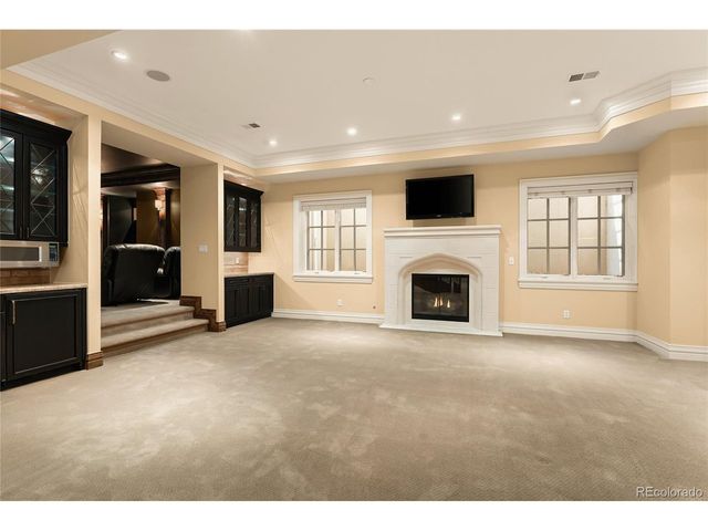 350 Eudora St, Denver, CO 80220
