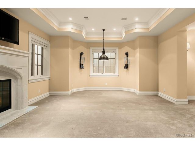 350 Eudora St, Denver, CO 80220