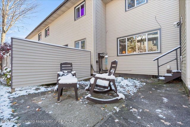 1114 Timbercreek Drive 41, Grand Ledge, MI 48837