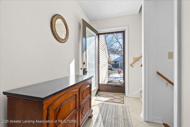 1114 Timbercreek Drive 41, Grand Ledge, MI 48837