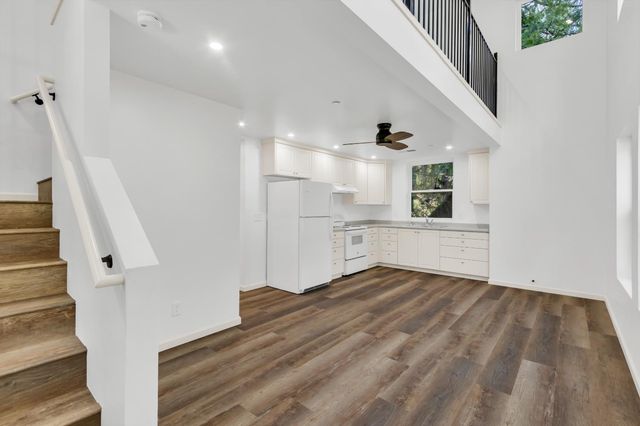 3021 Riverton Rd, Pollock Pines, CA 95726