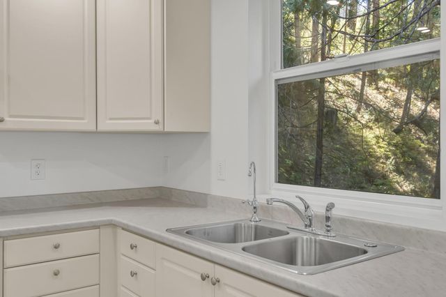 3021 Riverton Rd, Pollock Pines, CA 95726