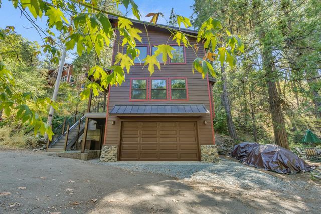 3021 Riverton Rd, Pollock Pines, CA 95726