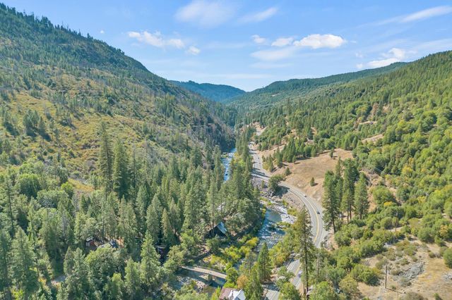 3021 Riverton Rd, Pollock Pines, CA 95726