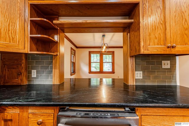 2328 N 50th Avenue, Omaha, NE 68104
