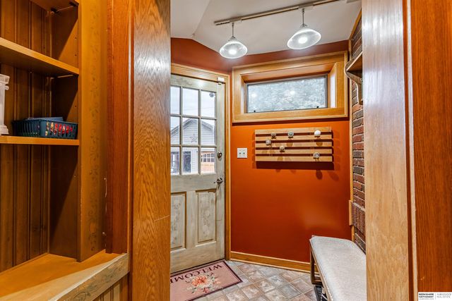 2328 N 50th Avenue, Omaha, NE 68104