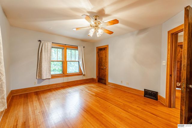 2328 N 50th Avenue, Omaha, NE 68104