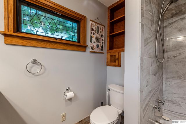 2328 N 50th Avenue, Omaha, NE 68104