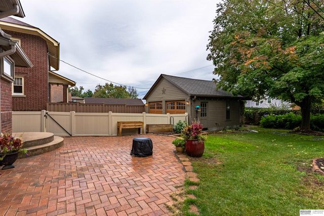 2328 N 50th Avenue, Omaha, NE 68104