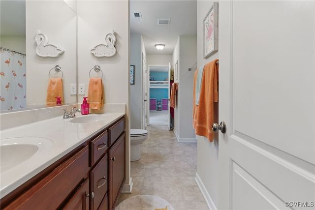 10335 Deerlake Dr, New Kent, VA 23124