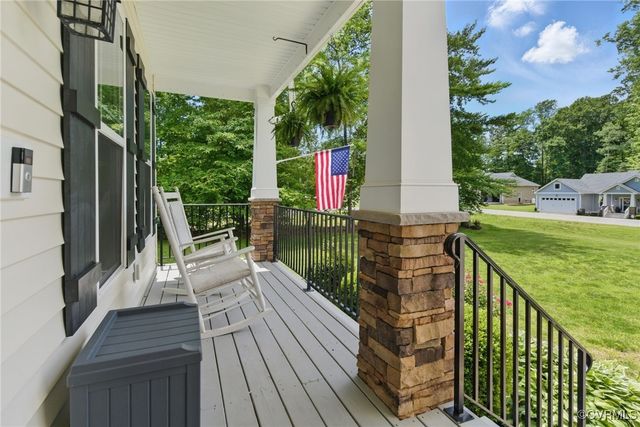 10335 Deerlake Dr, New Kent, VA 23124