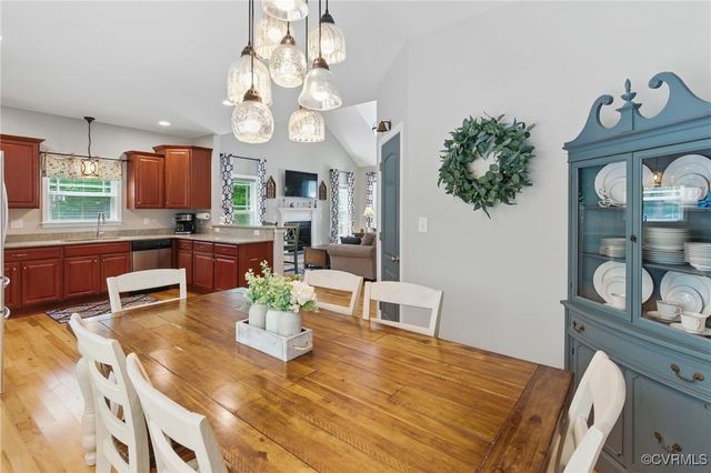 10335 Deerlake Dr, New Kent, VA 23124
