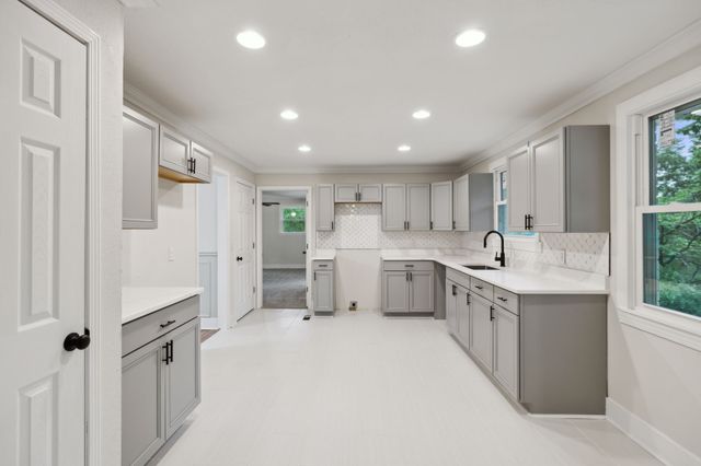 909 Plateau Pkwy, Nashville, TN 37205