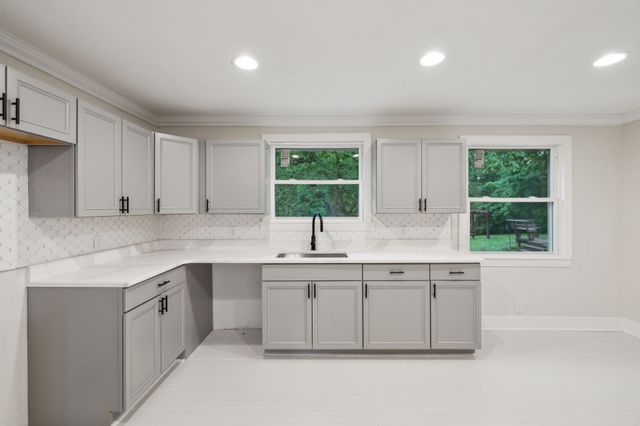 909 Plateau Pkwy, Nashville, TN 37205