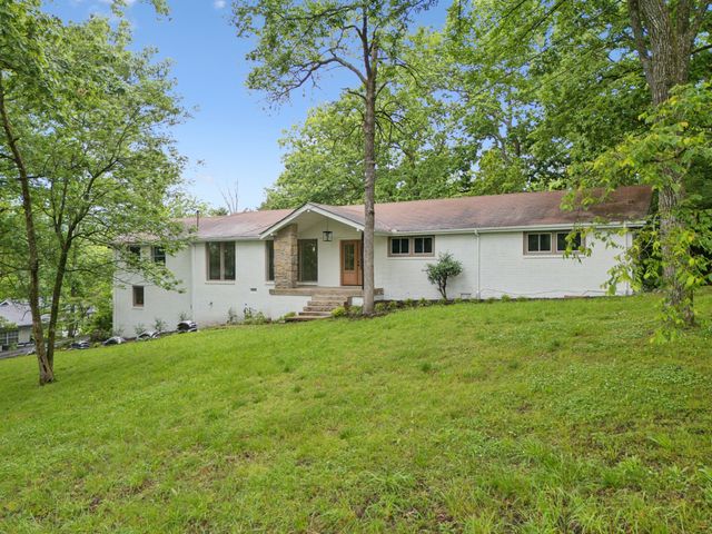 909 Plateau Pkwy, Nashville, TN 37205