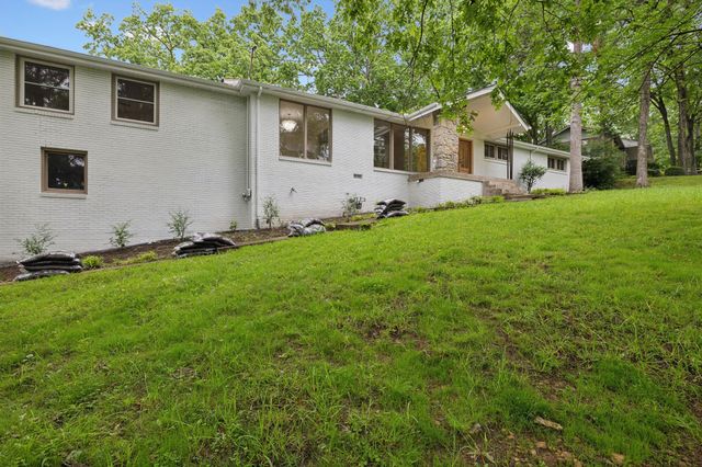 909 Plateau Pkwy, Nashville, TN 37205