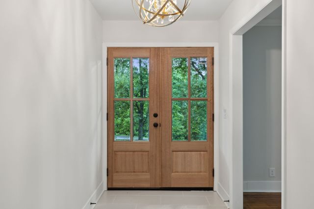 909 Plateau Pkwy, Nashville, TN 37205