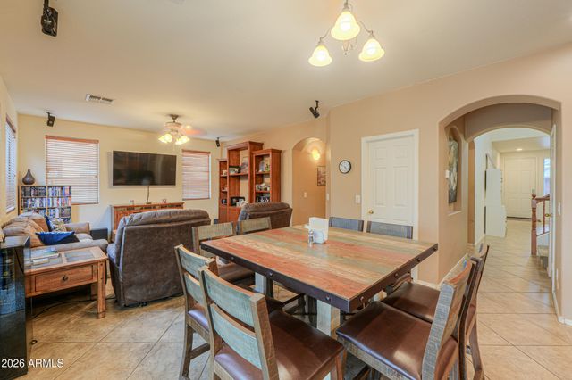 1538 E NIGHTINGALE Lane, Gilbert, AZ 85298