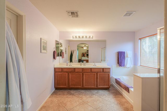 1538 E NIGHTINGALE Lane, Gilbert, AZ 85298