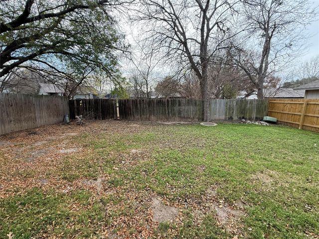 4407 E Stassney LN, Austin, TX 78744