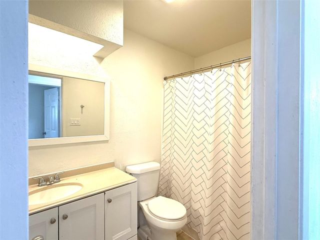 4407 E Stassney LN, Austin, TX 78744