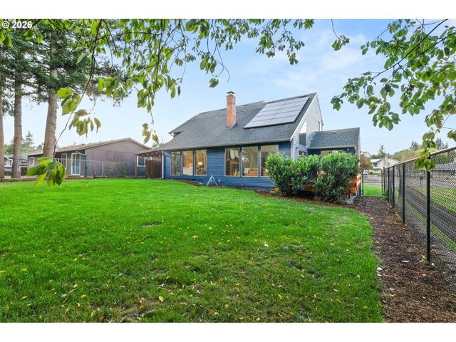1210 Se BEAVER CREEK Ln, Troutdale, OR 97060