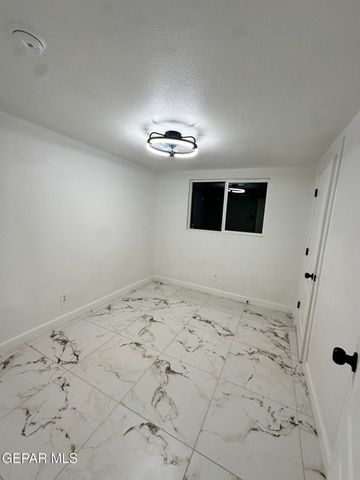 619 S Concepcion Street, El Paso, TX 79905