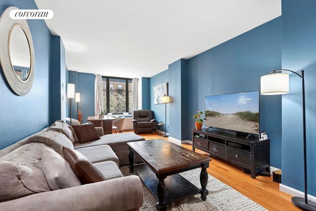 380 Lenox Ave Apt 3G, New York City, NY 10027