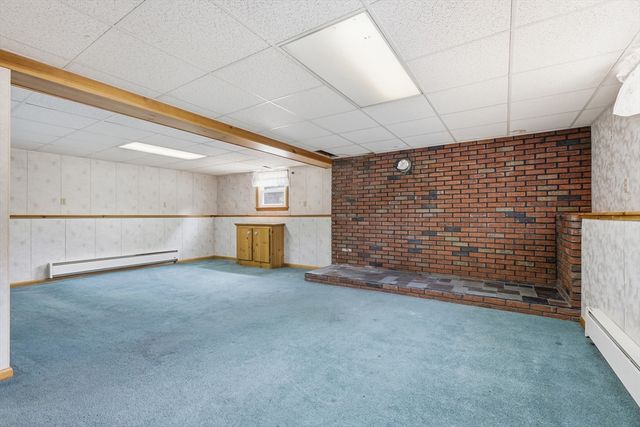 335 Pelham Rd, Dracut, MA 01826