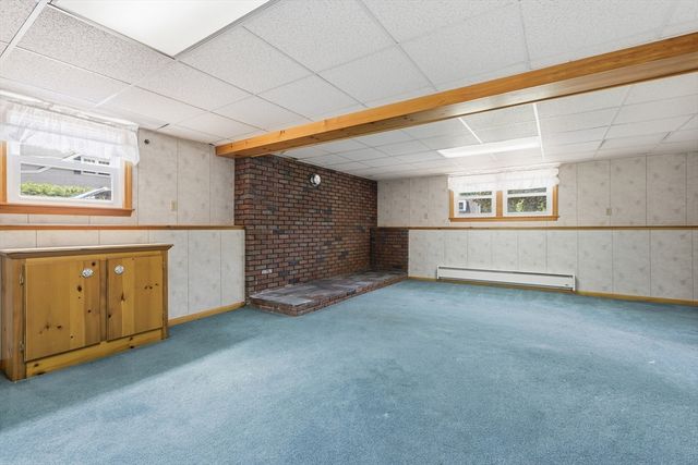 335 Pelham Rd, Dracut, MA 01826